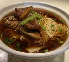Braised Pork Chop Noodles