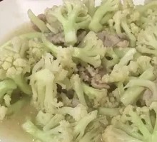 Stir-fried Cabbage with Meat