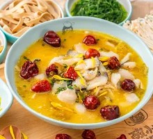 Spicy Stir-Fried Fish with Sour Cabbage