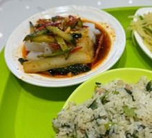 Sliced Potatoes with Green Pepper