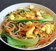 Egg and Vegetable Fried Noodles