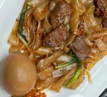 Stir-Fried Beef Rice Noodles