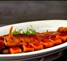 Handmade Rice Noodles Braised with Seasonal Sea Fish