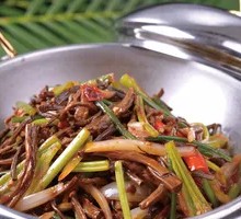 Spicy Tea Tree Mushroom Hot Pot