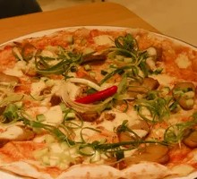 Beijing Roast Duck Pizza