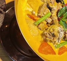 Thai Yellow Curry Beef Pot