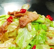 Spicy Stir-Fried Cabbage