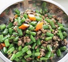 Pickled Vegetable Stir-fried Green Beans
