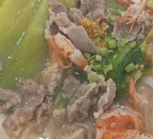 Family Feast Rice Noodle Soup