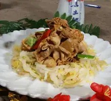 Sour Cabbage Stir-Fried Pork Intestines