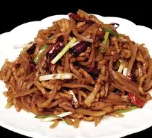 Sour Radish with Shredded Pork