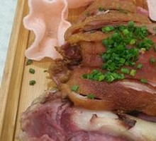 Crispy Salted Pig Trotter