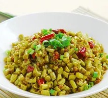 Sour Pickled Beans with Minced Pork