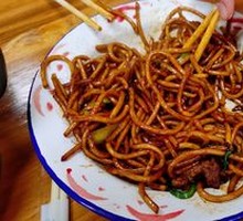 Shanghai-style Heavy Oil Fried Noodles