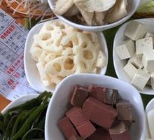 Chicken and Duck Blood Stir-fry