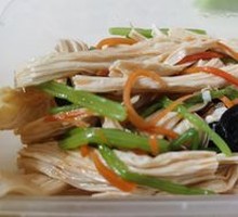 Cold-mixed Tofu Noodles