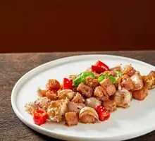 Braised Pork Belly with Garlic