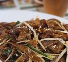 Signature Dry-Fried Beef Rice Noodles