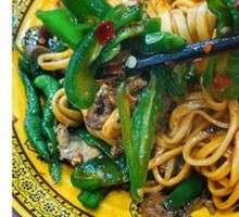 Spicy Pepper Chicken Offal Noodles