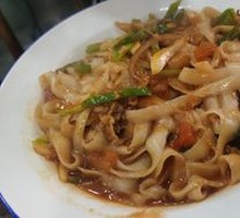 Signature Beef Stir-Fried Knife-Sliced Noodles