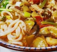Pickled Vegetable and Pork Noodle Soup