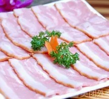 Egg, Bacon, and Ham Sausage Stir-Fried Fine Rice Noodles