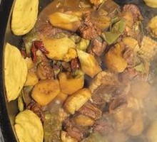 Stewed Pork Ribs in Iron Pot