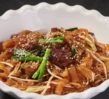 Dry-Fried Beef Rice Noodles