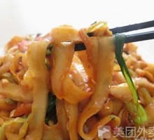 Braised Beef Stir-Fried Knife-Sliced Noodles