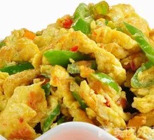 Egg with Green Chili