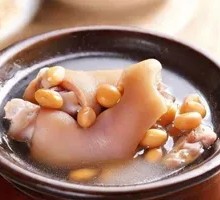 Pork Trotter and Soybean Soup