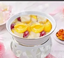 Braised Pear with Rock Sugar and Loquat