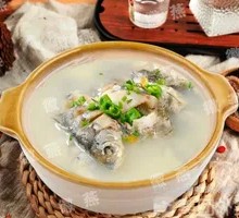 Crucian Carp and Tofu Soup