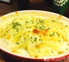 Smoked Meat and Mushroom Sauce Pasta