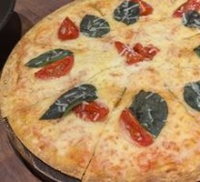 Garden Deluxe Cheese Pizza