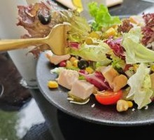 Garden Vegetable Chicken Salad