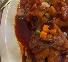 Squirrel-shaped Perch