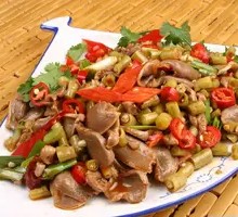 Sour Pickled Beans with Chicken Offal