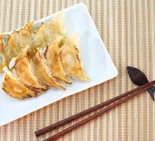 Li Ji Special Pan-Fried Dumplings