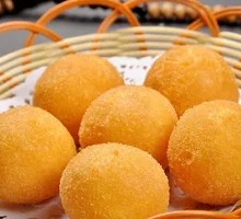 Queen's Taro and Sweet Potato Balls