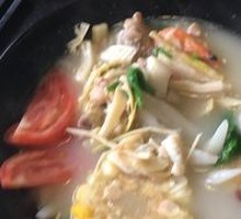 Tomato Chicken Dumpling Noodles