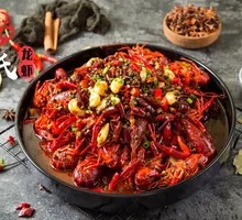 Spicy Middle Lobster with Rice Cake