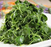 Braised Watercress with Wine
