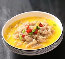 Sour Soup with Beef and Enoki Mushrooms