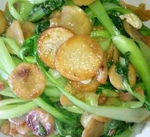 Stir-fried Greens with Tofu Cake