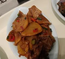 Stir-fried Pork with Potato Slices