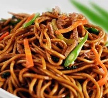 Stir-Fried Noodles with Shredded Meat