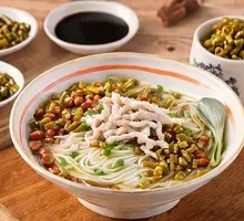 Sour Pickled Bean Noodles with Pork Strips
