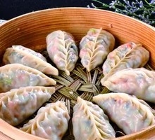 Willow Leaf Steamed Dumplings