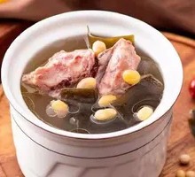 Kelp and Soybean Pork Rib Soup